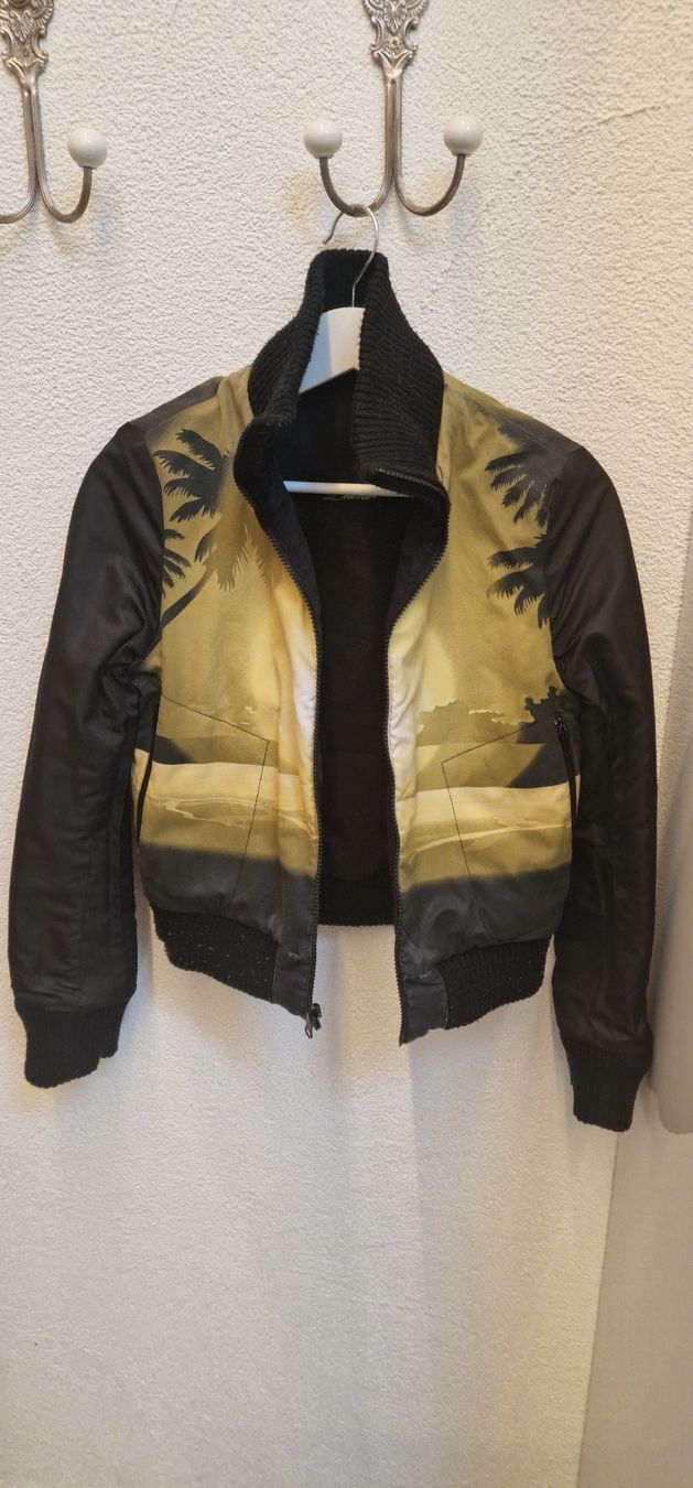 Jacken: Jacke – Gebraucht aus Reinach AG von Bodomia 2