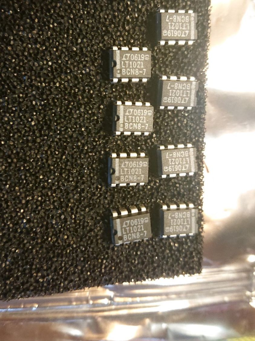Componenti elettronici: 8 Stk Spannungsreferenz 7V - LT1021BCN8-7 von Linear Tech – Nuovo (secondo la descrizione) da Grenchen venduto da Zombiepolizist
