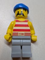 Lego Pirates pi041 Pirate Red/White Stripes Shirt [used]