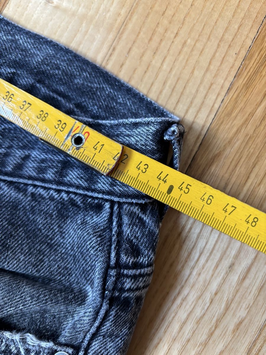 Weekday Jeans: Galaxy Weekday Black/Grey Jeans – Usato da Bern venduto da Lelixino 5