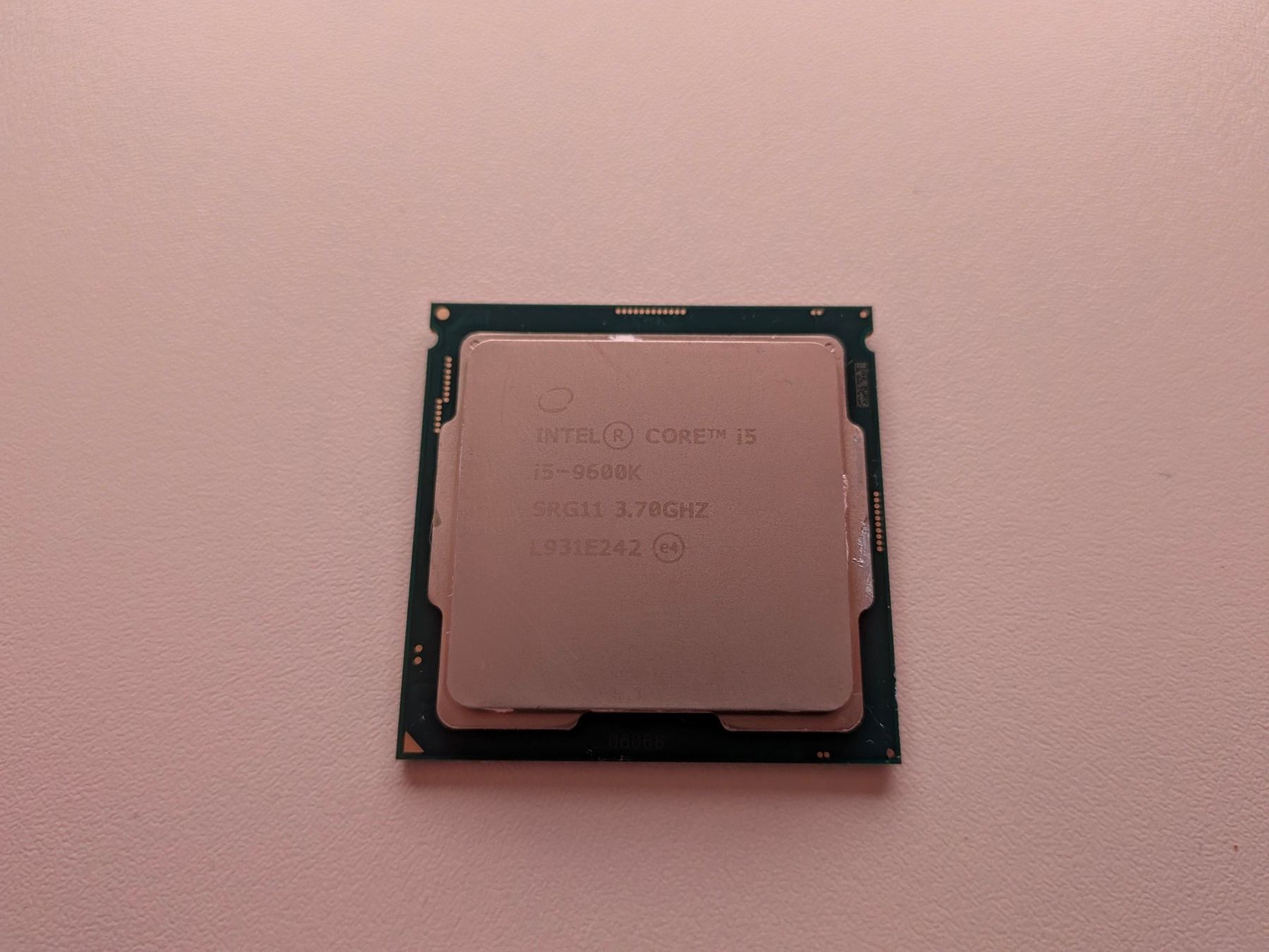 Intel Elektronikbauteile: Intel Core i5 9600K Prozessor – Gebraucht aus Amriswil von hardware_uschi
