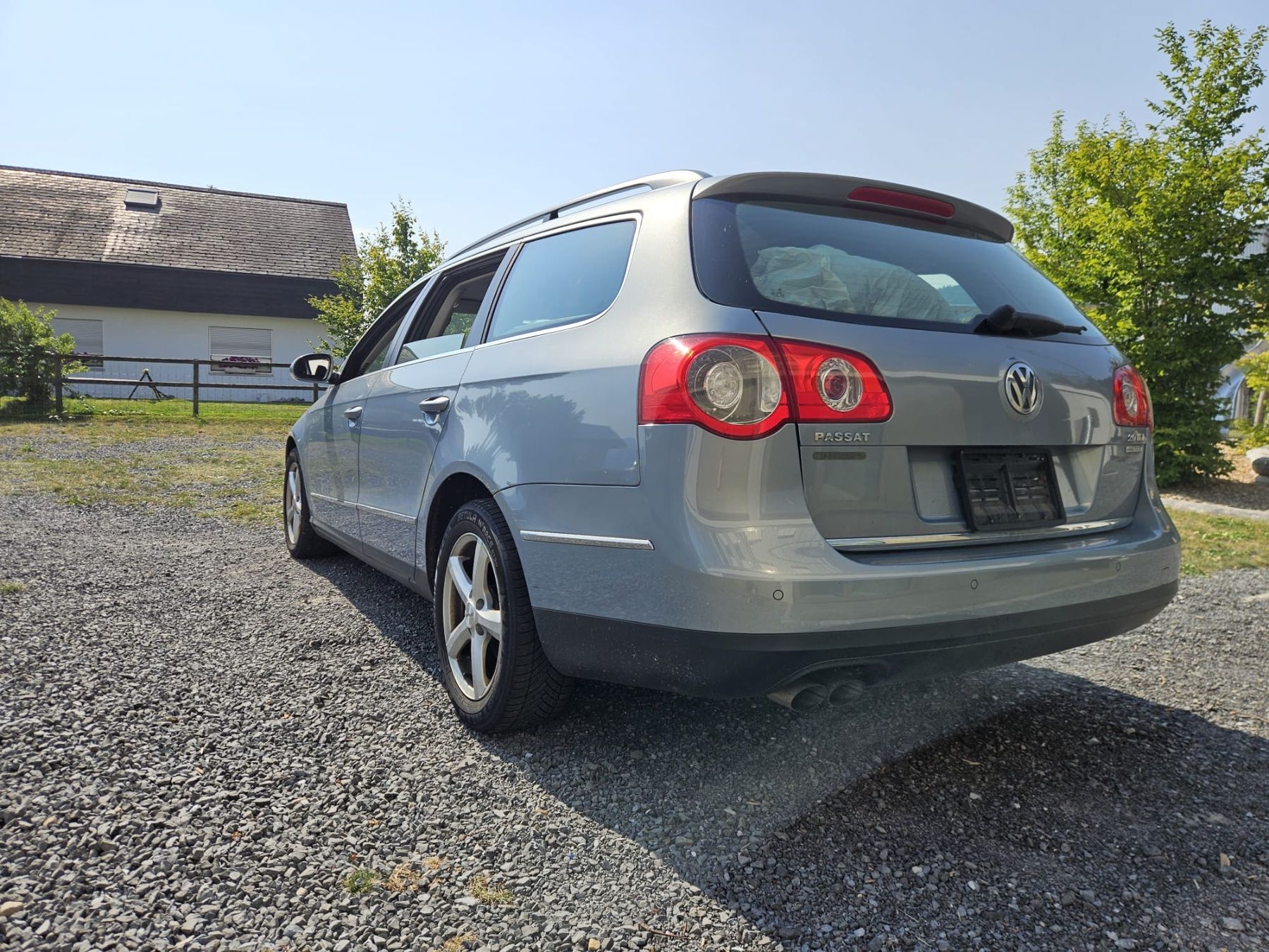VW Autos: VW Passat Variant 2.0 TDI 4x4 – D'occasion à Alosen par Real17 3