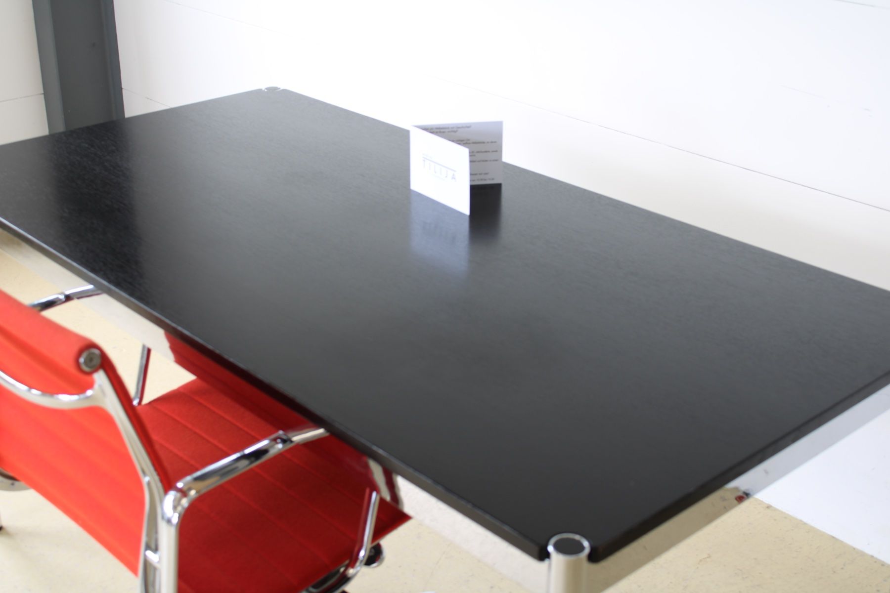 USM Tavoli: USM Tisch Schwarz (150x75) – Usato da Meinisberg venduto da atelier_TILIJA 3