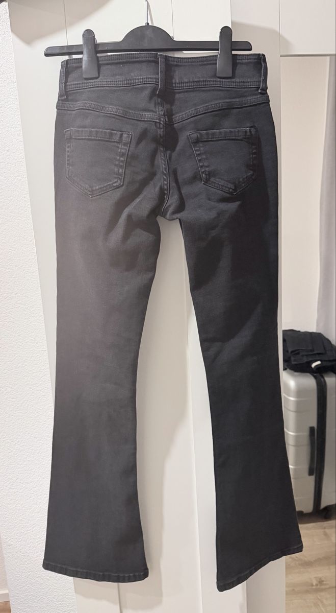 Bershka Jeans: Bershka Jeans - Gr. 34 - Neu! – Neu und originalverpackt aus Aarau von AK_2lqy 1