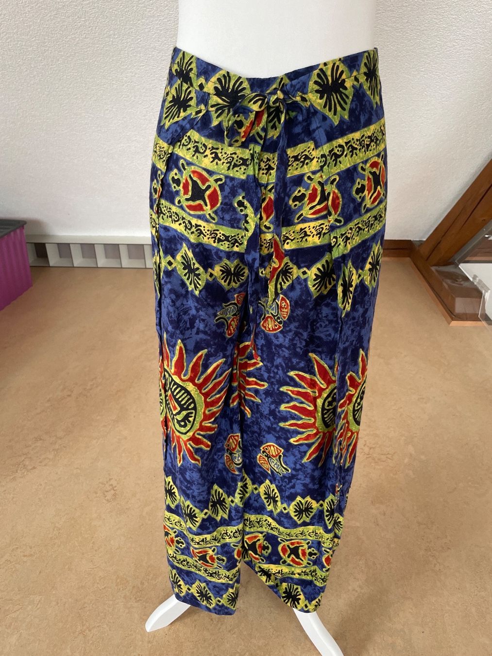 Pantaloni: Batik Wickelhose ca. Gr. S/M – Usato da Klingnau venduto da vollmond36 2