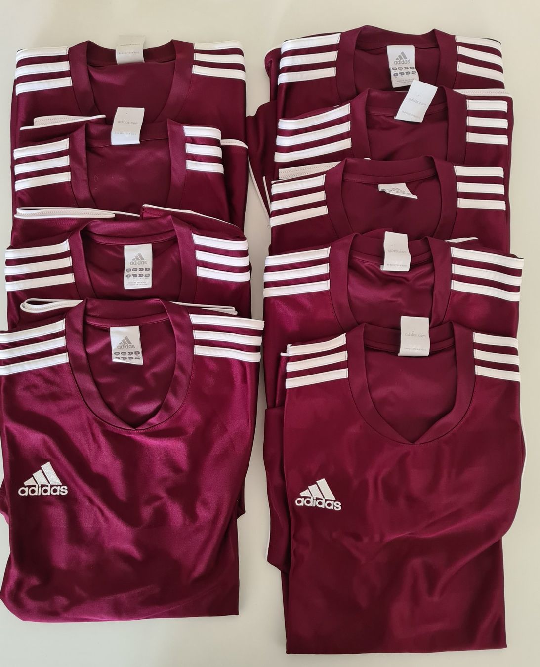 Adidas Camicie, T-shirt & Polo: Set mit 9 Team T-Shirt "Adidas" – Usato da Herrliberg venduto da aussie1920 1