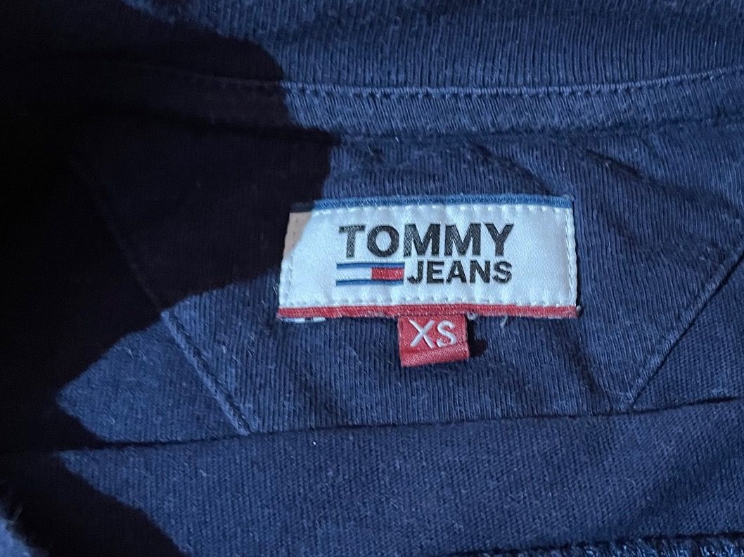 Tommy Hilfiger T-shirt: T-shirt Tommy Jeans – Usato da Chamoson venduto da daleva0204 1