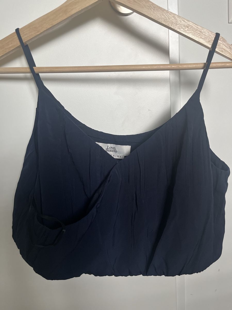 Top: Love Bonito Crinkled Wrap Top – Nuovo (secondo la descrizione) da Bülach venduto da Sunshine2359 1