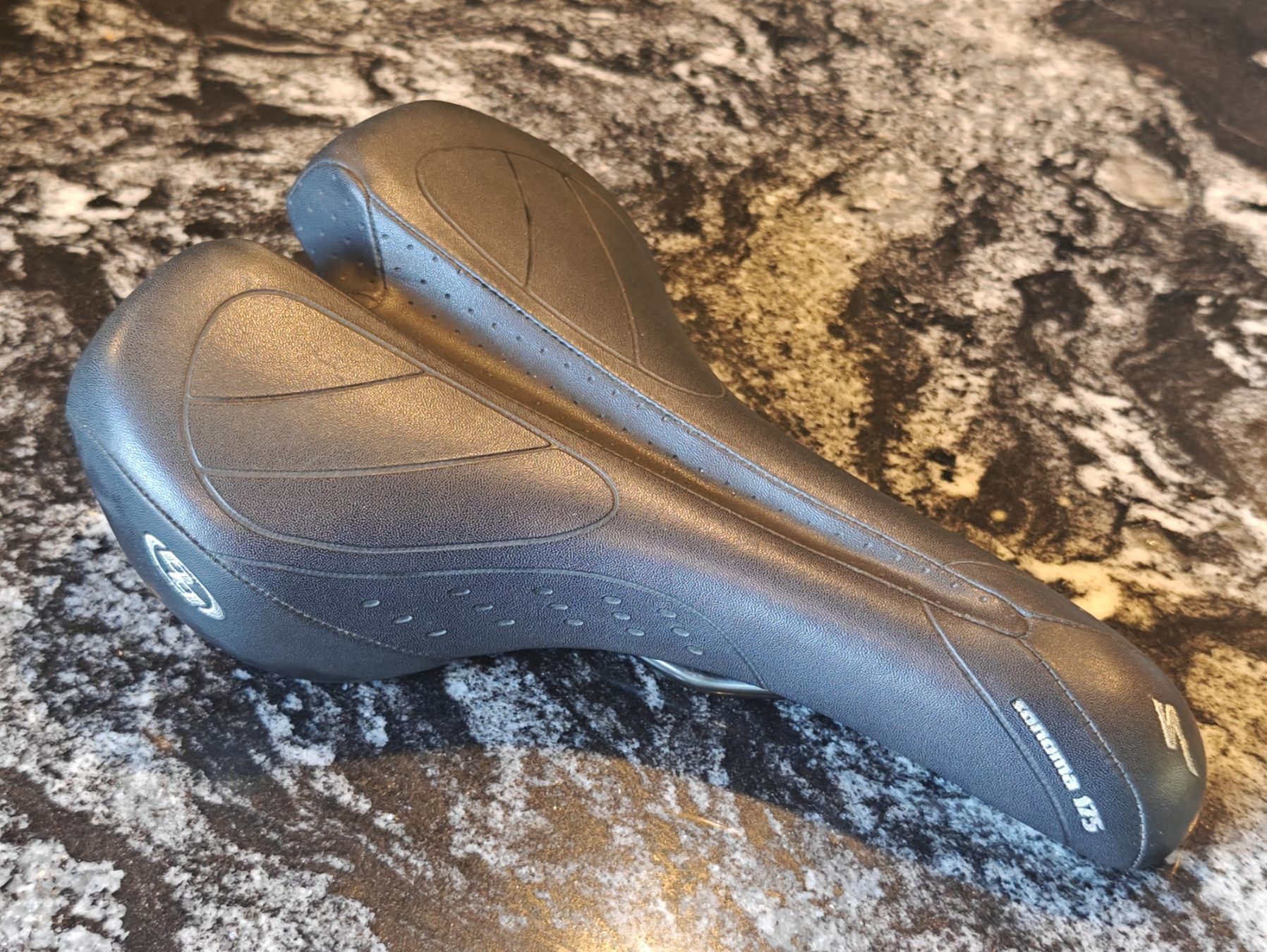Specialized Ersatzteile: Specialized Sonoma 175 Sattel – Gebraucht aus Dinhard von