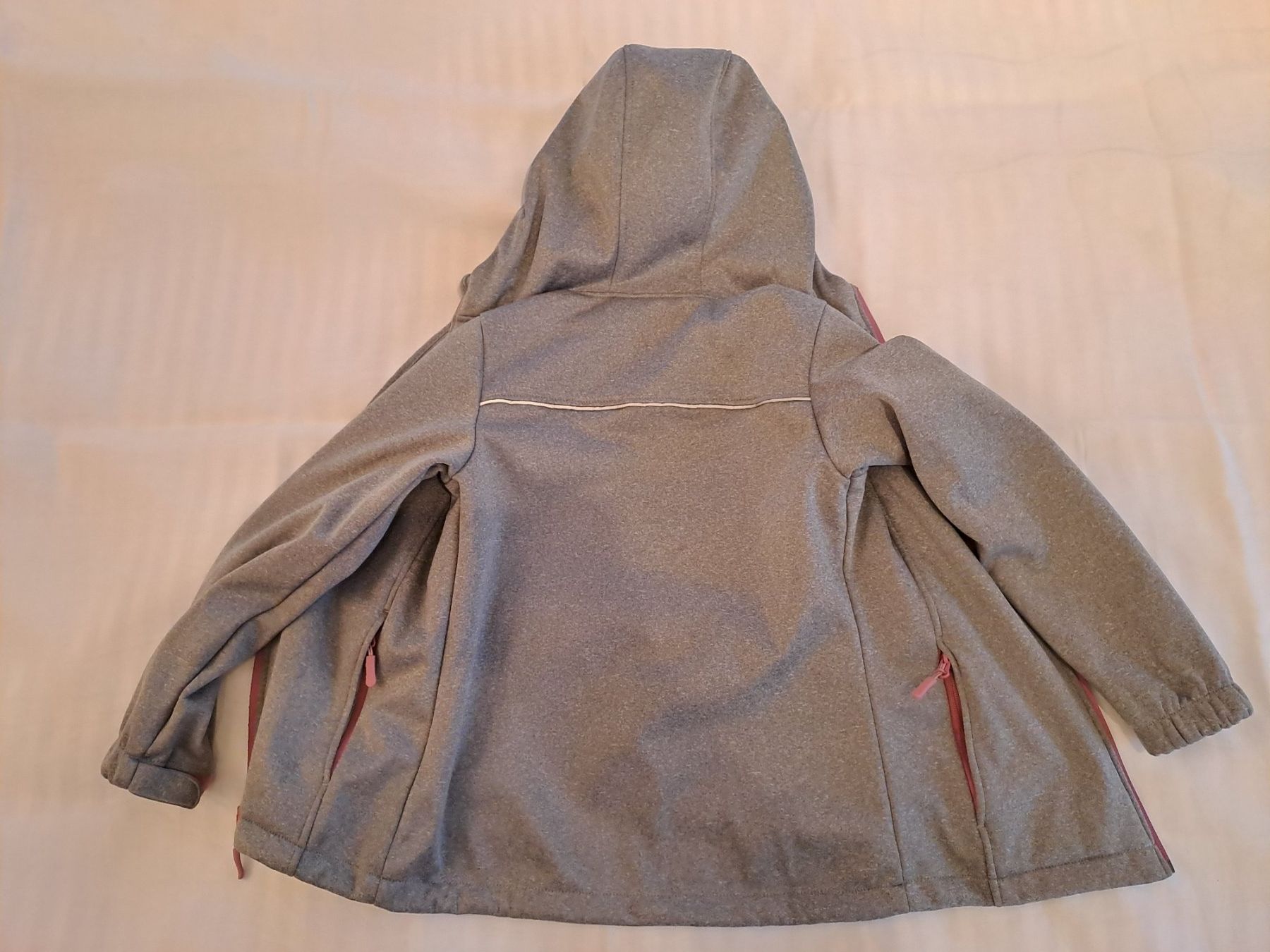 Jacken & Mäntel: Softshell Jacke für Mädchen Gr. 146 Grau/Rosa – Gebraucht aus Münsingen von Mi-Lu 3