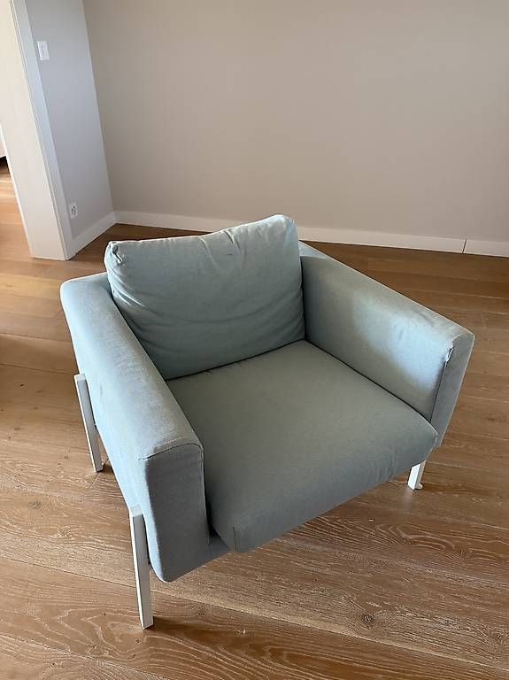 Chaises: Deux chaises Ikea Ekorp / CHF 50 par chaise – D'occasion à Coppet par m_m_nz2f