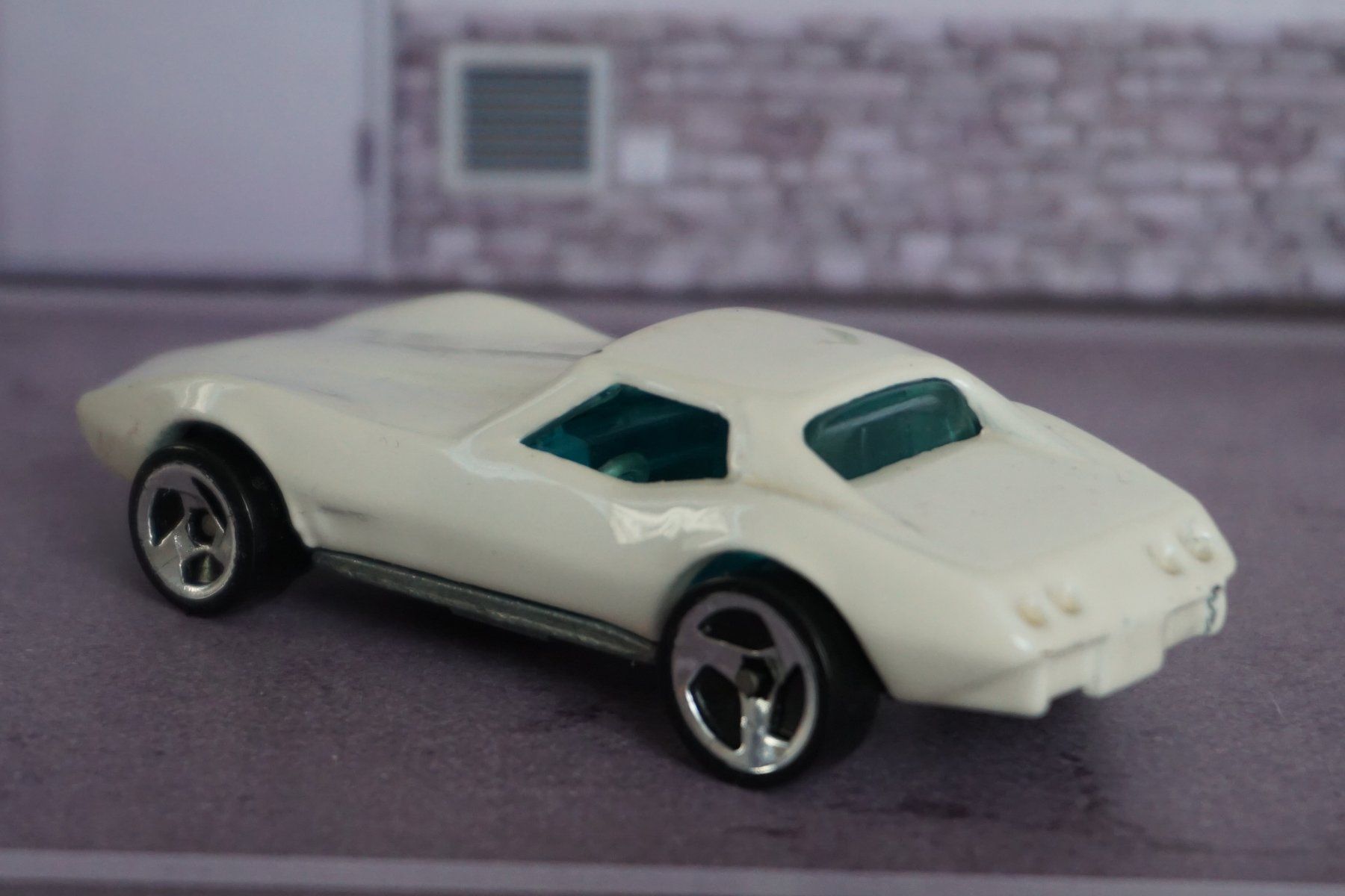 Hot Wheels Modellini d'auto: HotWheels Chevy Corvette C3 KULT !!!!!!!!!!!!!!!!!! – Usato da Reiden venduto da Doppeldecker69 1