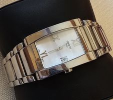 Tissot Quartz elegante Damenuhr