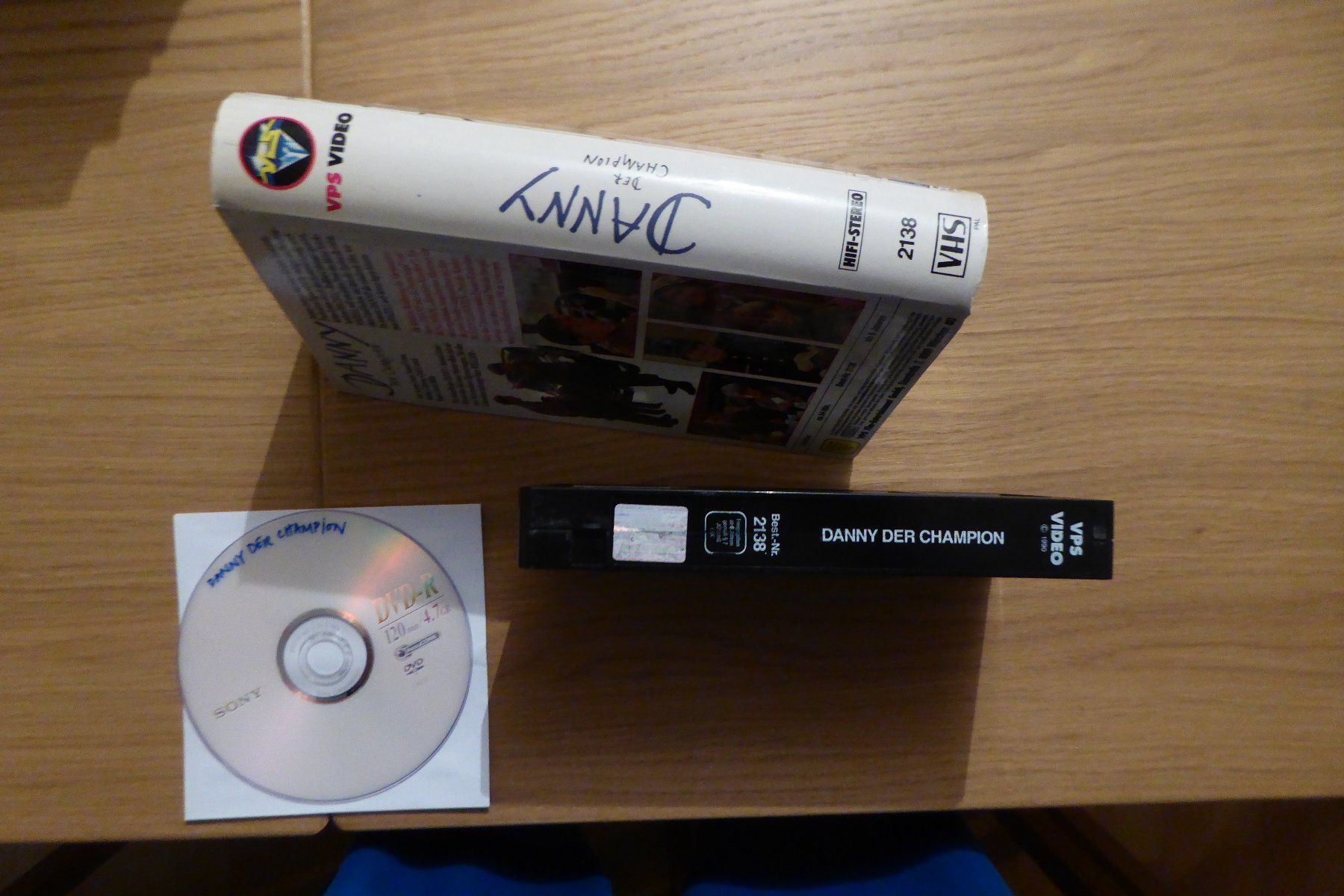 Alle VHS: VHS Danny the Champion mit Backup DVD – Gebraucht aus Allschwil von Summelsarium 6