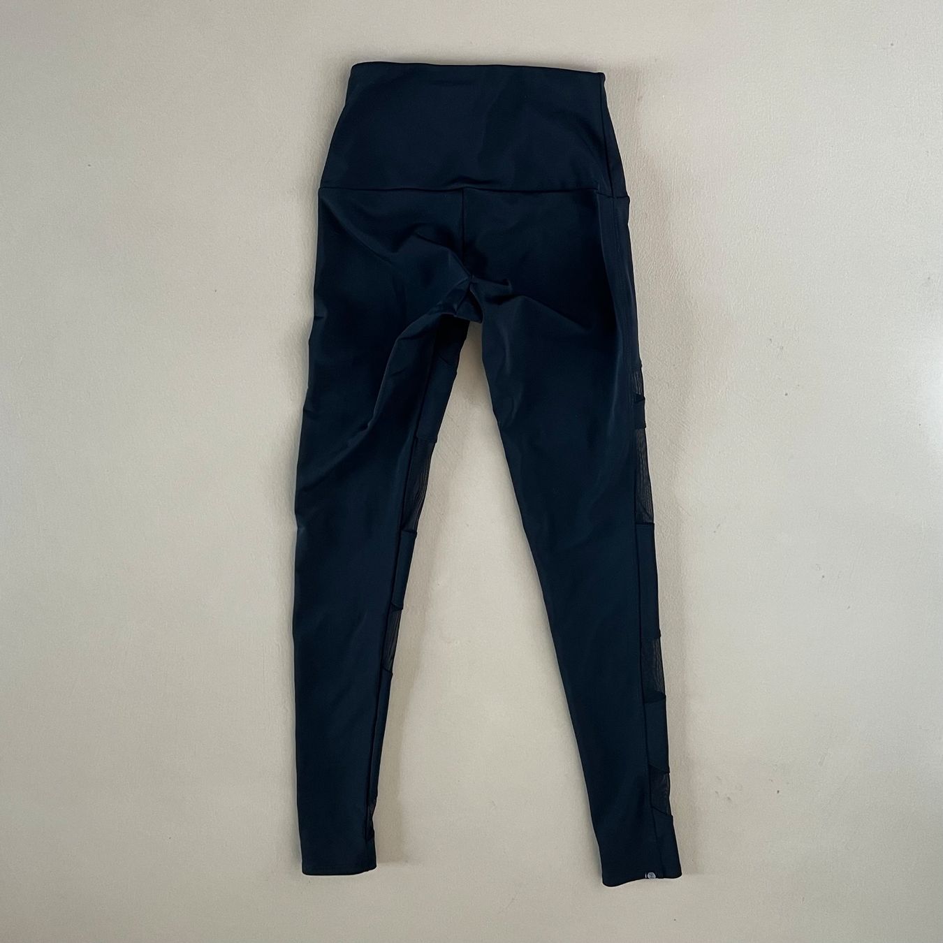 Leggings: ONZIE Leggings 🖤 – Usato da zürich venduto da vintage12 4