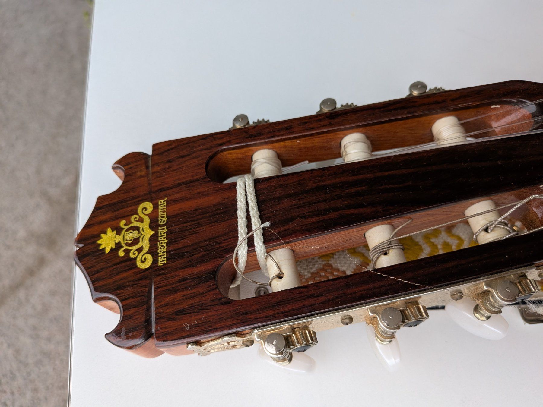 Strumenti musicali: Gitarre Takeharu – Usato da Emmen venduto da Brockofsky 5