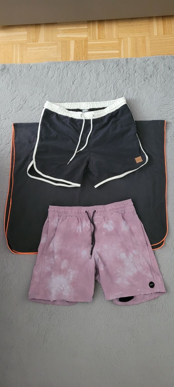 Costumi da bagno: Short/maillot de bain UC&UVCA taille M /Serviette microfibre – Usato da Vevey venduto da x_y_f