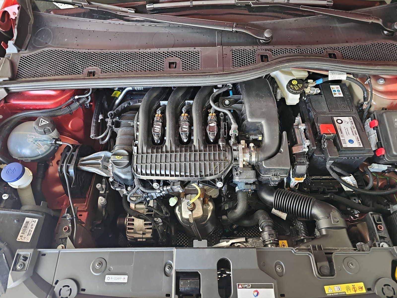 Peugeot Automobili: PEUGEOT 208 1.2 Pure Tech Active Pack – Usato da Conthey venduto da garagedunord 9