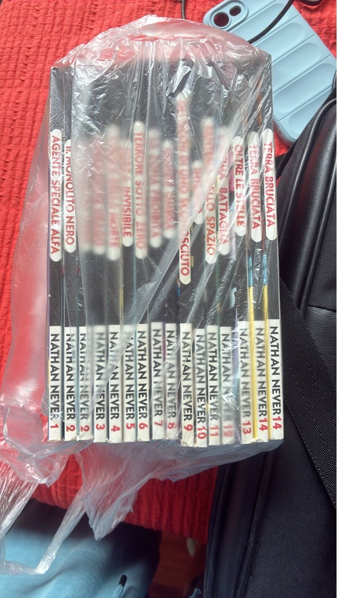 Comics: Nathan Never Comics Set 1-14 Like New – Gebraucht aus Männedorf von Sellaronda