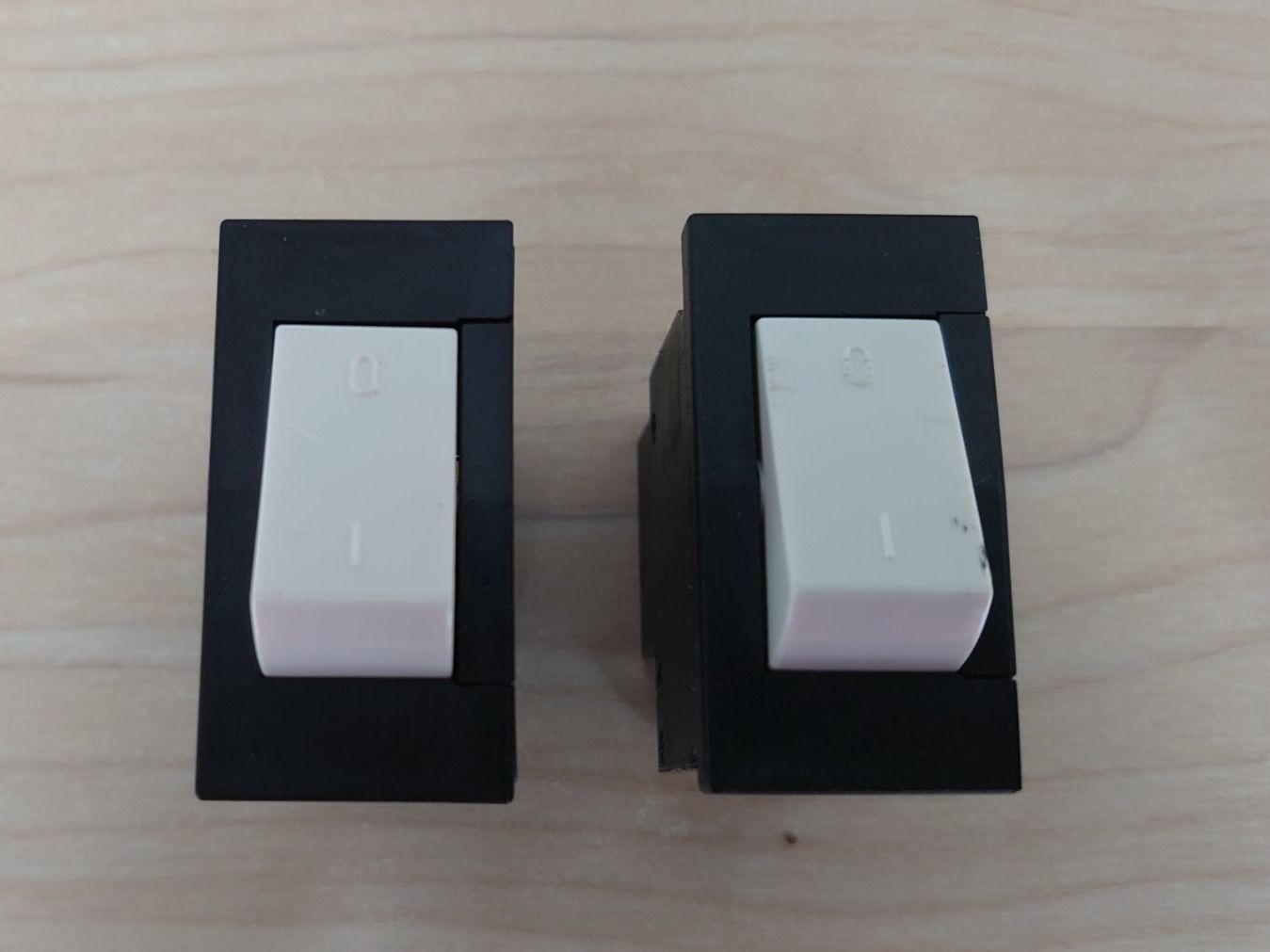 Altri prodotti elettronici: Schalter Weber Unimat WT 22-551 - Swiss Made – Difettoso da Pfäffikon SZ venduto da  1