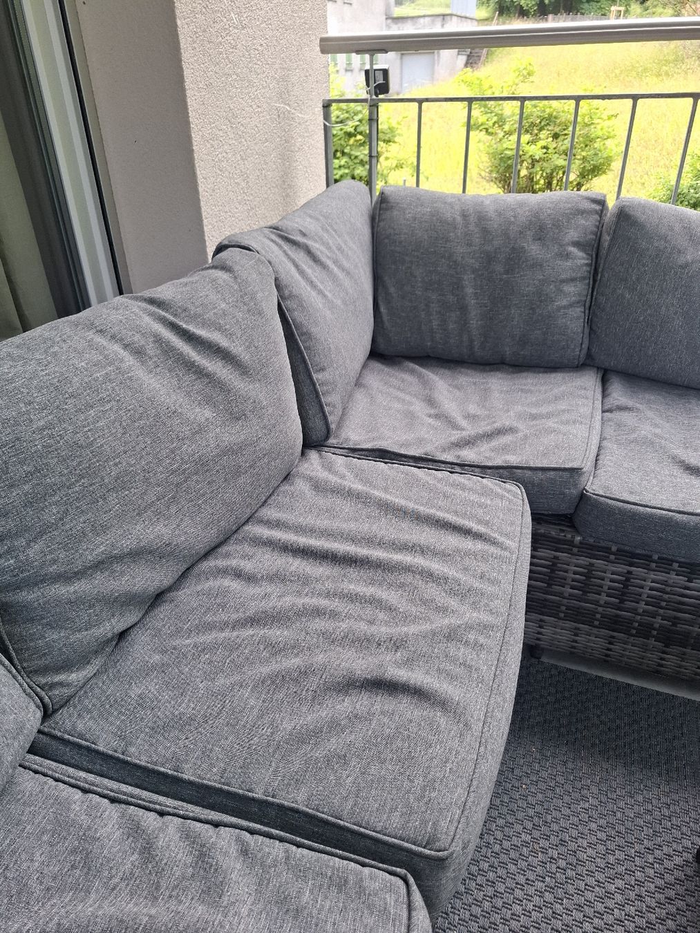 Divani: Rattanlounge - in gutem Zustand – Usato da Galgenen venduto da _sarii_._ 3