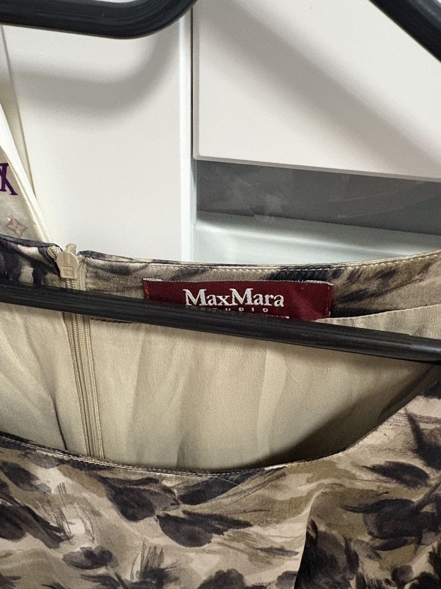 Max Mara Vestiti: MAX MARA Studio Kleid Seide/Viskose Floral gemustert  – Usato da Dörflingen venduto da Raskan 1