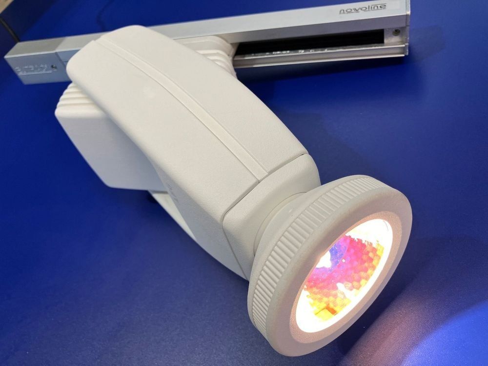 Lampade: 5 Stück AEG Strato-Halogen Strahler mit 3-Ph. Adapter – Usato da Neunkirch venduto da liquidationen_8152 7