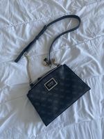 Sac à bandoulière Guess noir élégant