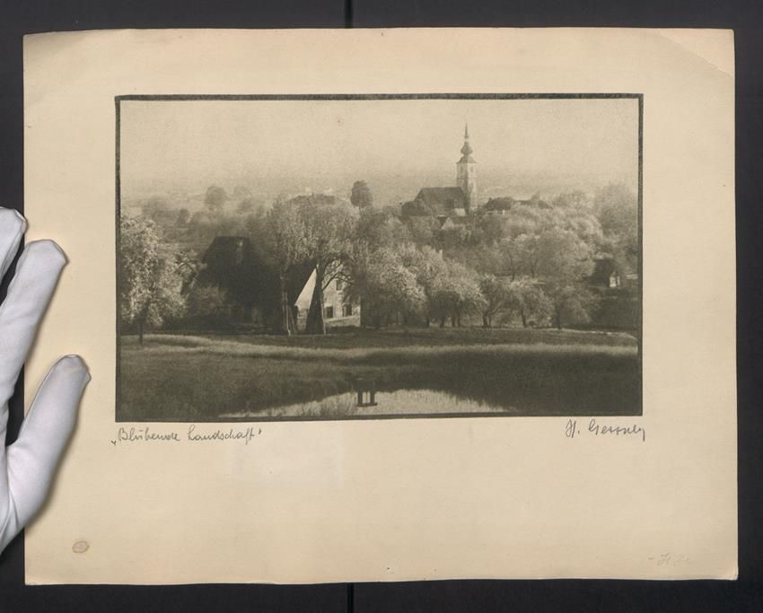 Fotografie & Manifesti: Fotografie Helmut Gessner, Graz, Titel:  – Usato da Berlin venduto da bartko-reher