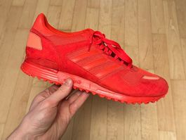 Adidas ZX 700 Triple Red Sneaker Gr. 46 2/3