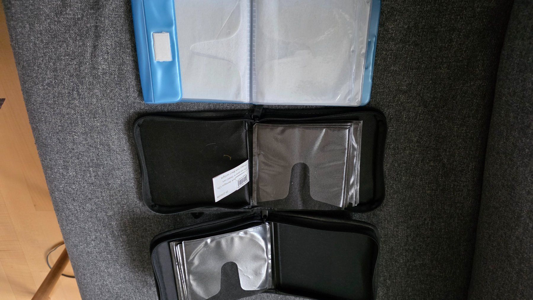 Borse: Lot de 3 pochettes de rangement CD/DVD – Usato da Bionnens venduto da Meg011 1