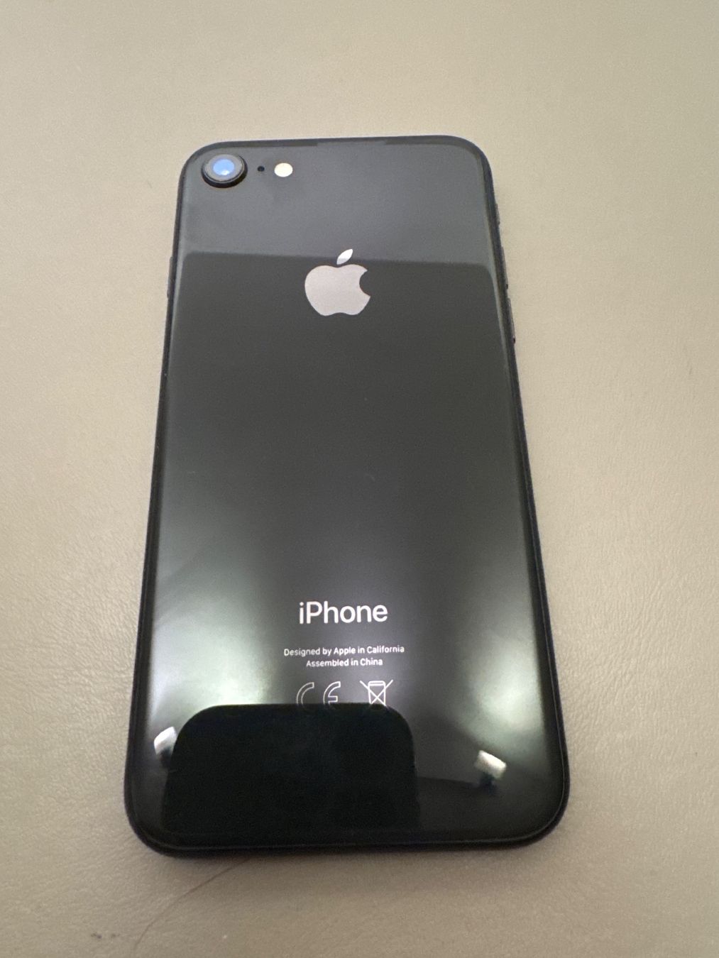 Apple Telefoni cellulari / Smartphones: iPhone 8 – Difettoso da Adliswil venduto da Busys 1