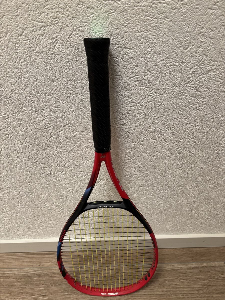 Yonex Racchette: Yonex Vcore 98 grip 4  – Usato da Payerne venduto da Xl_27
