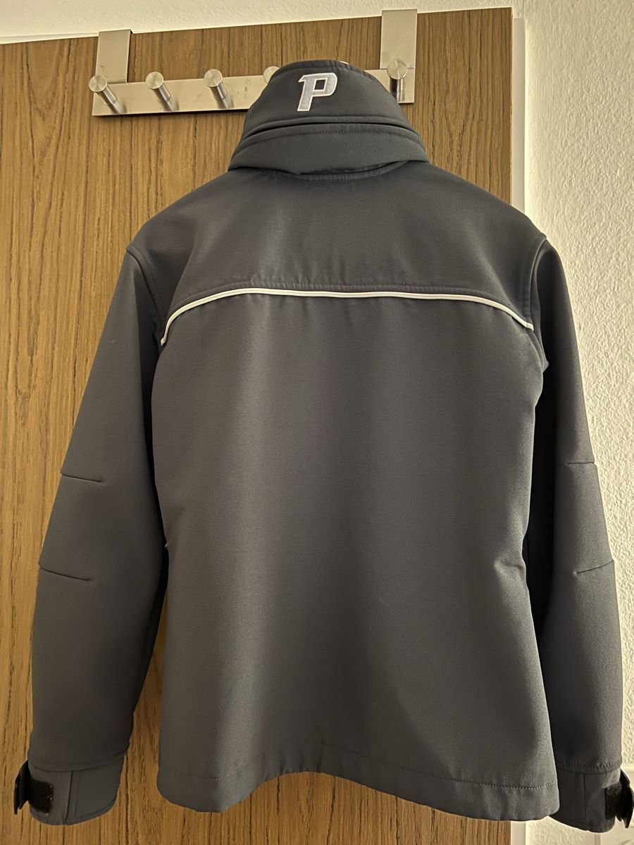 Peak Performance Giacche: Peak Performance Softshell Jacke, Graublau, Gr. S – Usato da Rüschlikon venduto da Picpara 1