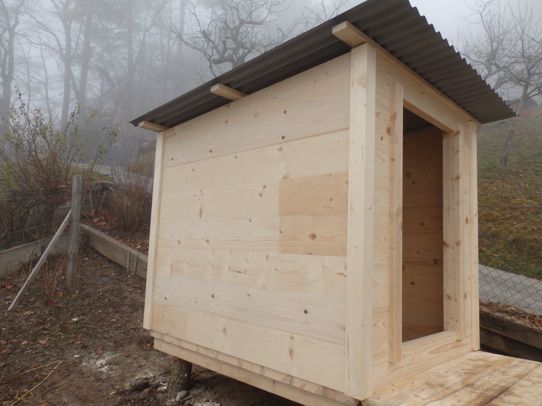 Gabbie, trasporto & Sicurezza: Kälberiglu aus Holz neu – Nuovo e nell'imballaggio originale da Heiligenschwendi venduto da kiplimo 6