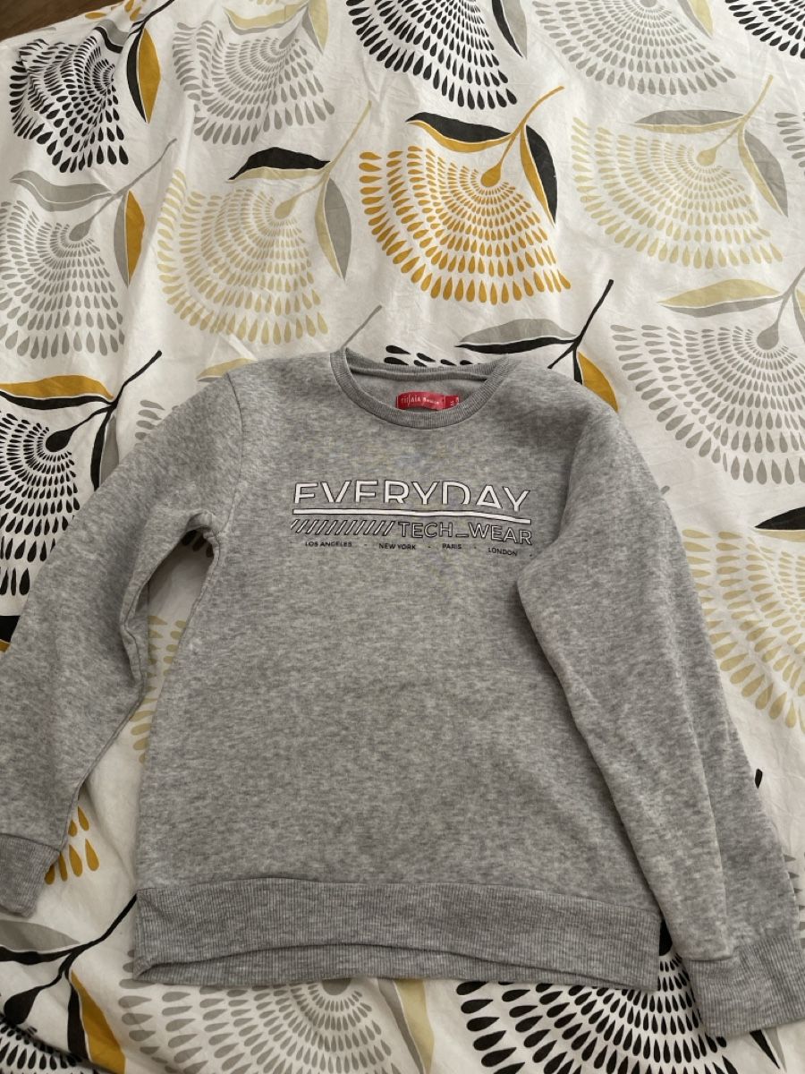 Maglioni & Felpe: Pull taille 128 – Usato da MARLY venduto da AISLEE