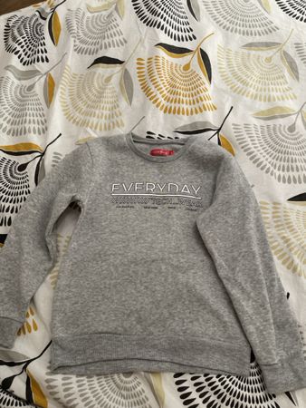 Pull taille 128