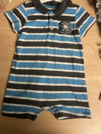 Carter’s Baby Strampler Gr. 24 Monate/92 gestreift neuwertig