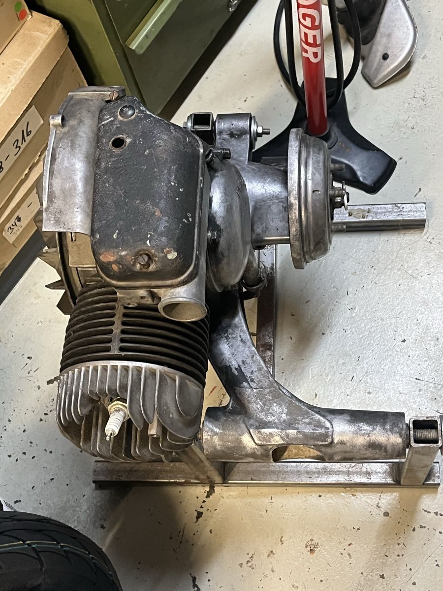 Piaggio Scooter: Vespa VNB3 Olack – Usato da Thun venduto da Cpia 6