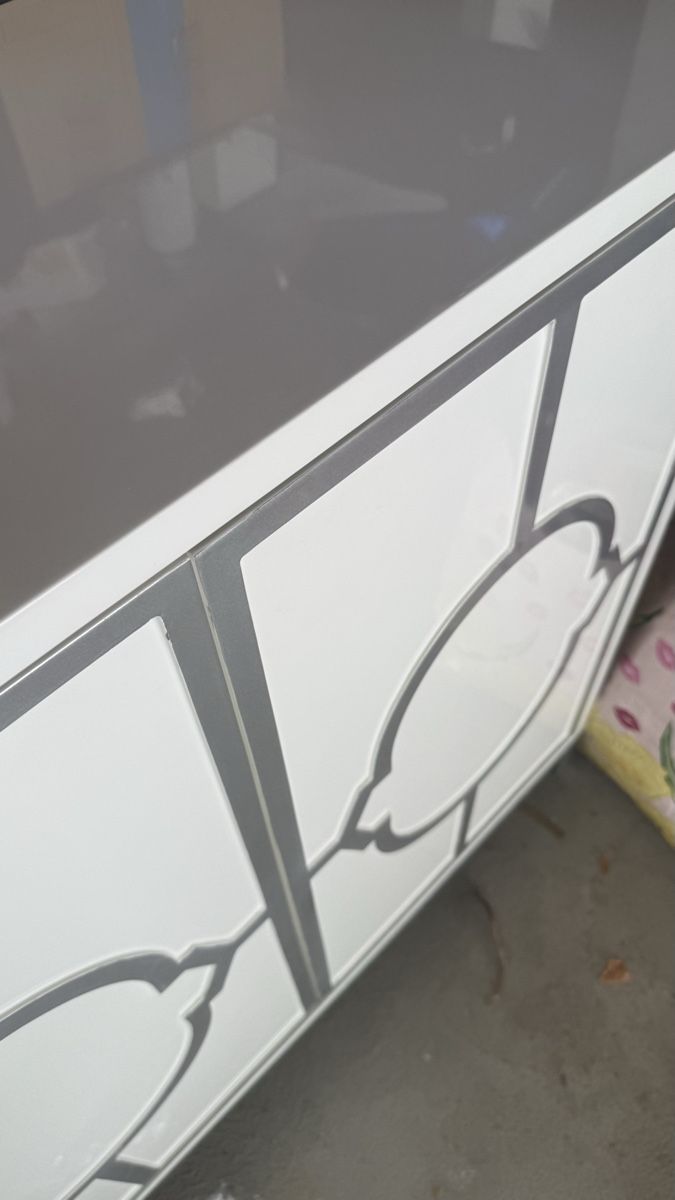 Cassettiere: White Sideboard with Silver Trim – Usato da Blonay venduto da lev_s6xv 3