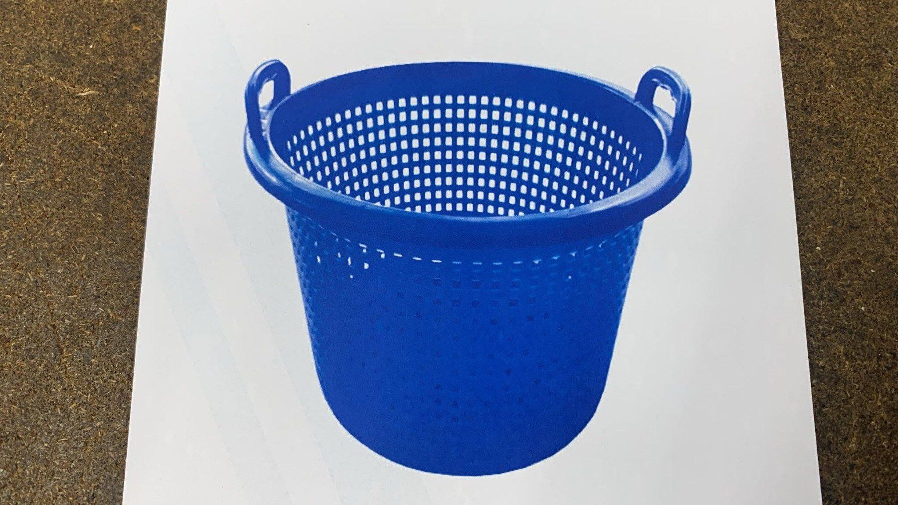 Altro per la casa: Kunststoffkorb blau, stapelbar – Nuovo e nell'imballaggio originale da Zürich venduto da Motzkuh