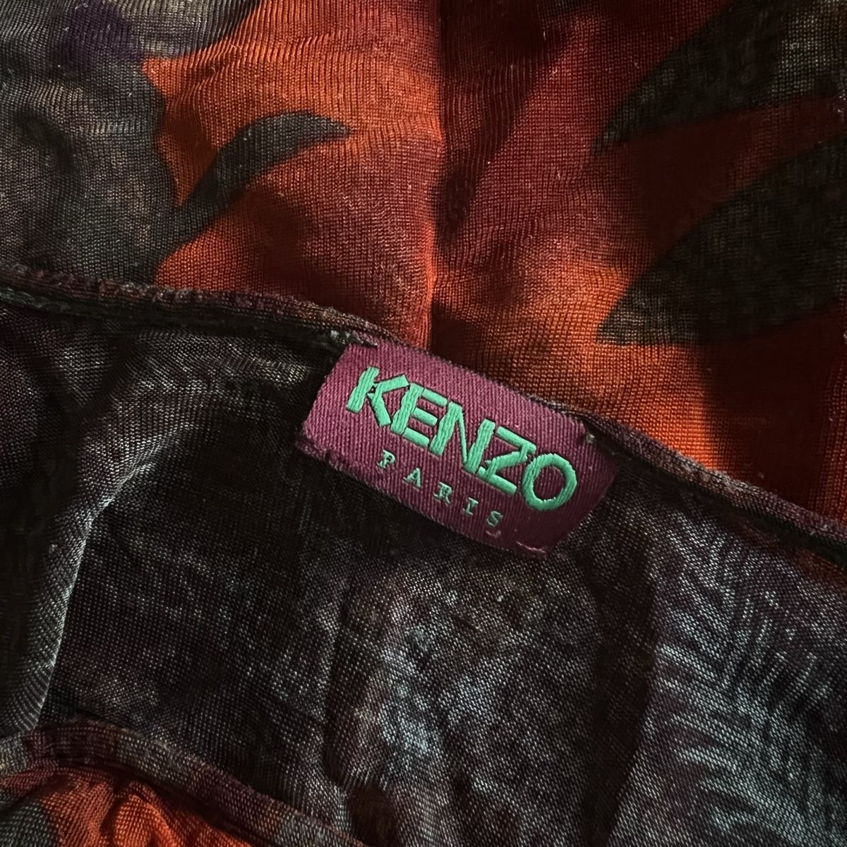 Kenzo Top: Kenzo Vintage Top – Usato da Zürich venduto da daria_m 2