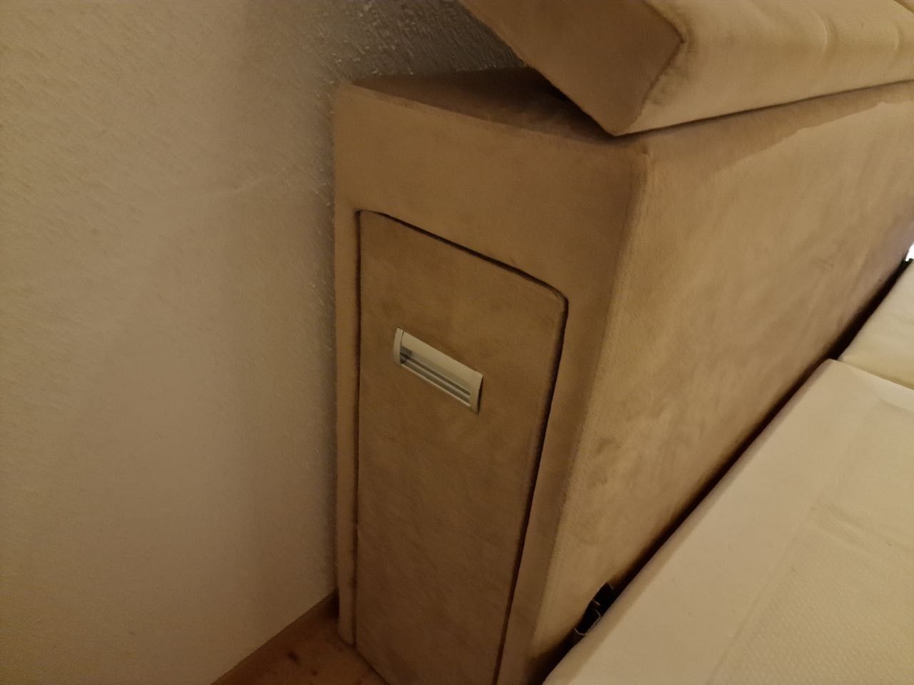 Betten: Boxspringbett von Massimilani – Neu (gemäss Beschreibung) aus Marthalen von sabsla 3