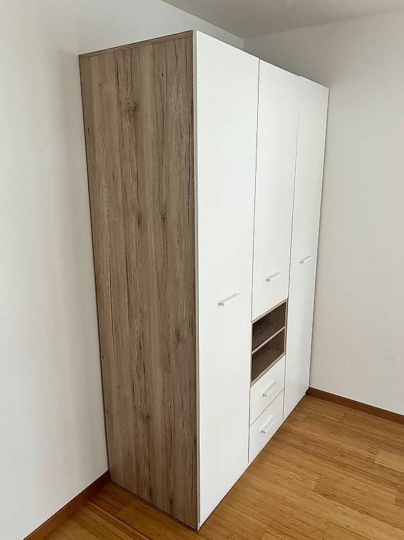 Armadi: Kinderkleiderschrank – Usato da Niederhasli venduto da jambo05 1