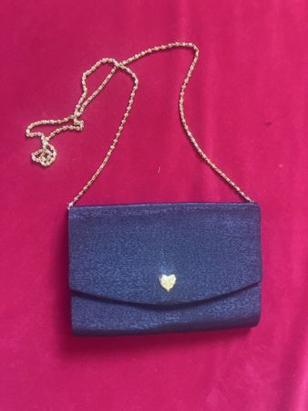 Abendtasche Schwarz mit goldener Kette guter Zustand