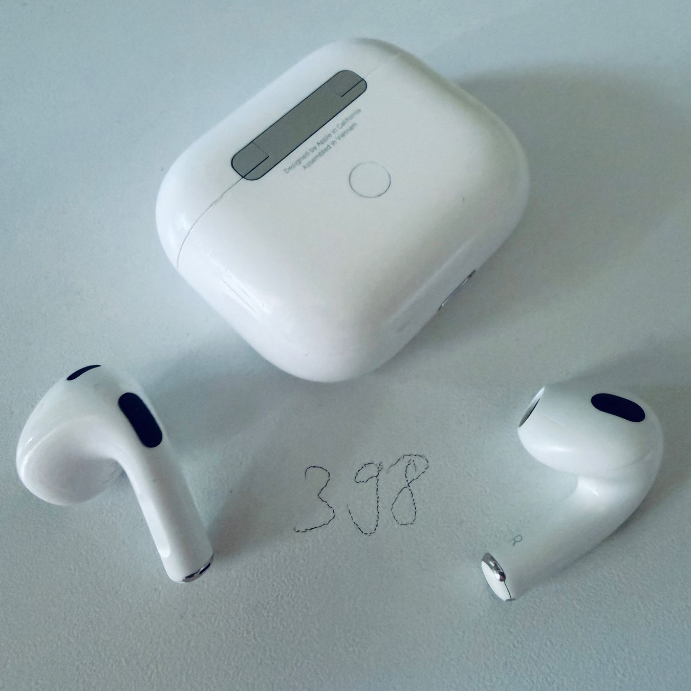 Apple Cuffie: Original Apple AirPods 3 Gen. Kopfhörer mit MagSafe Case – Usato da Basel venduto da MY.AIRPODS.SHOP 6