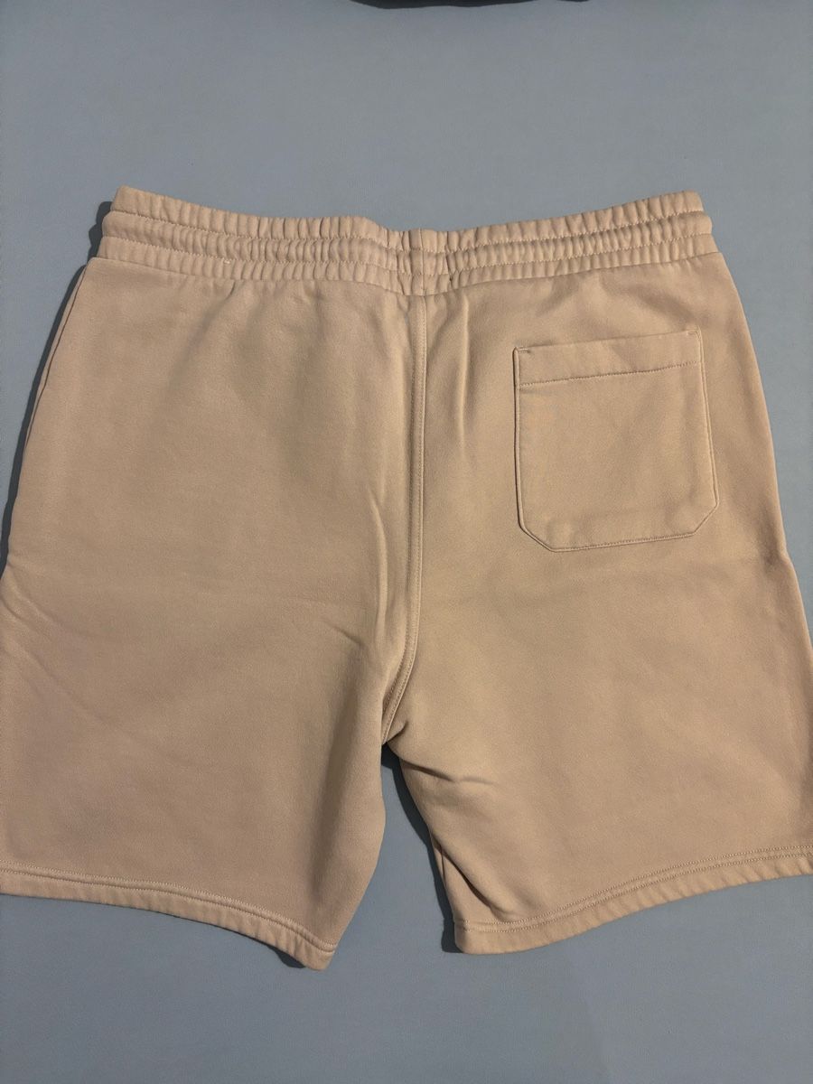H&M Pantaloni: Short H&M beige – Nuovo e nell'imballaggio originale da Chêne-Bougeries venduto da sor_9rzp 4