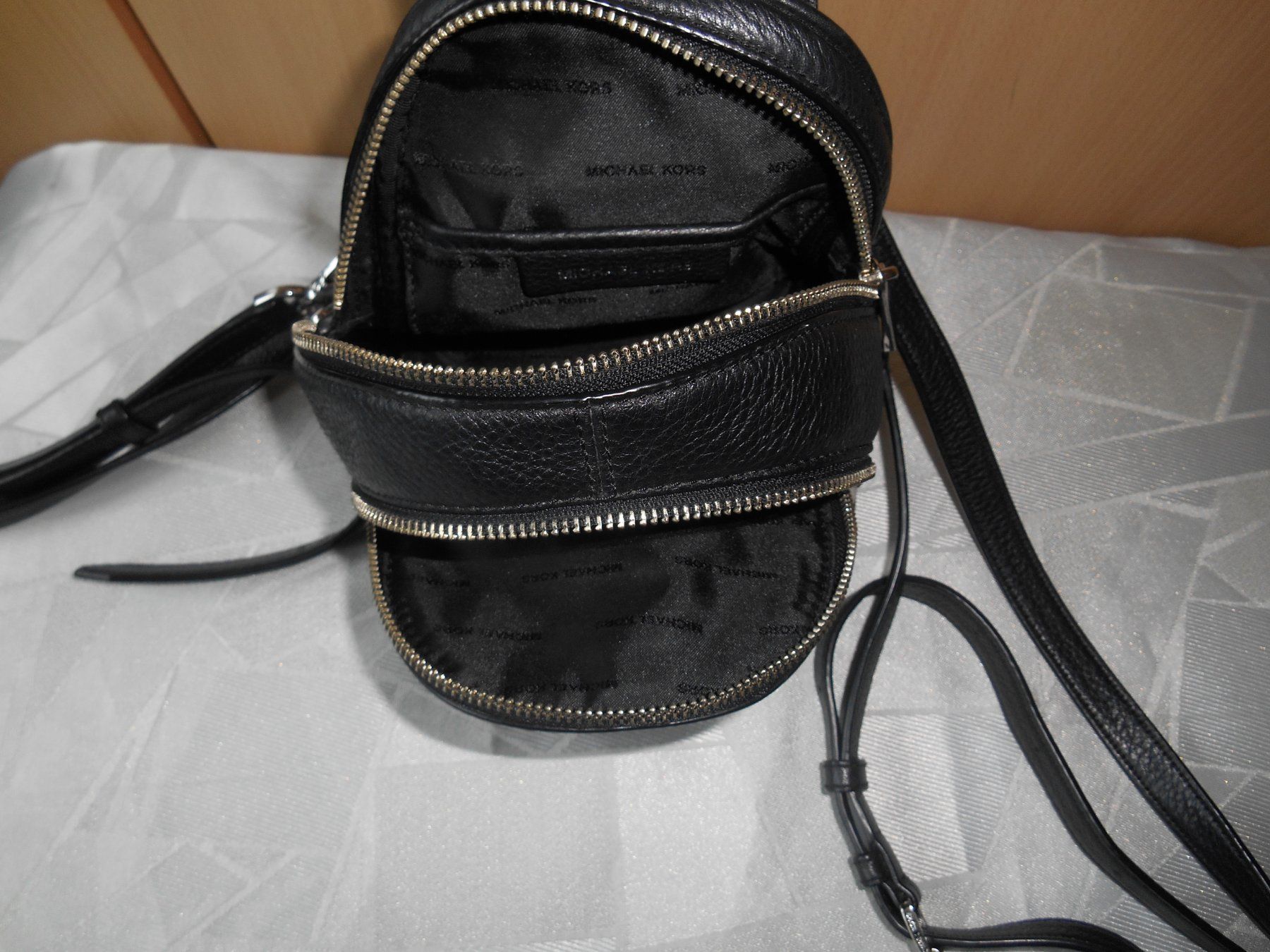 Michael Kors Rucksäcke: Michael Kors Leder Rucksack – Gebraucht aus Basel von chien008 5