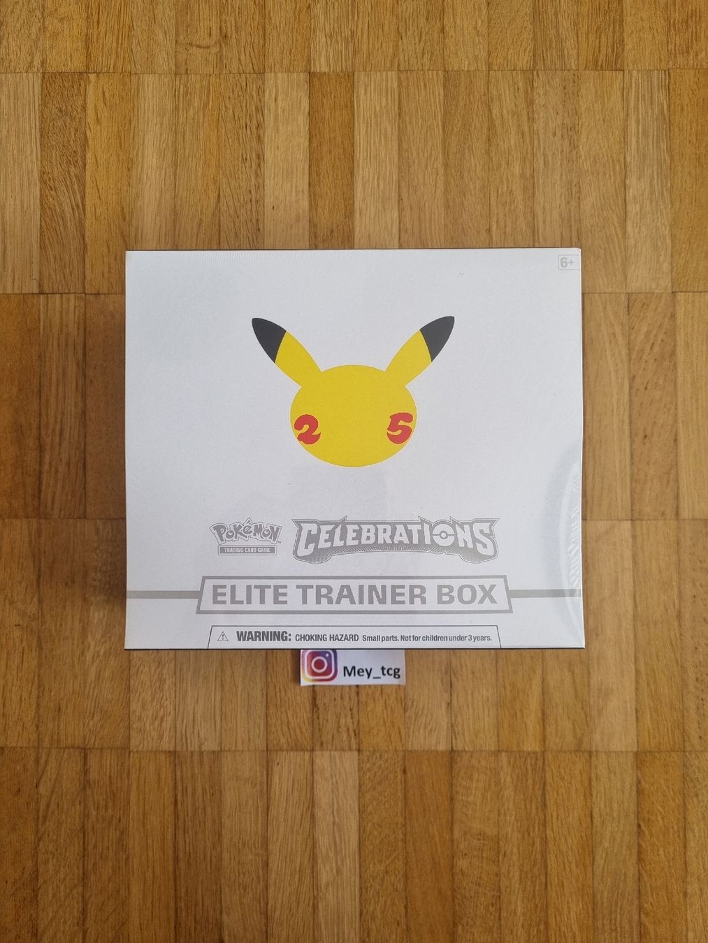 Pokémon Carte collezionabili: Celebrations Elite Trainer Box – Nuovo e nell'imballaggio originale da Holzhäusern ZG venduto da mey_tcg