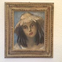 Portrait Junge Frau mit Strohhut